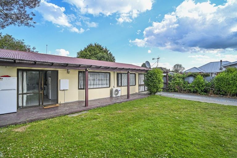 Photo of property in 2/1101 Cunningham Crescent, Mayfair, Hastings, 4122