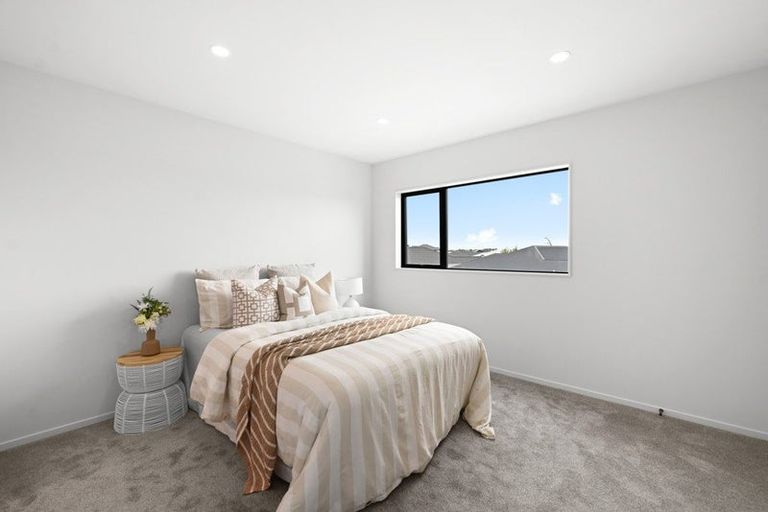 Photo of property in 72 Overton Street, Rototuna North, 3210