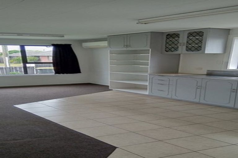 Photo of property in 33 Bournemouth Crescent, Aranui, Christchurch, 8061