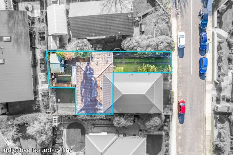 Photo of property in 2/2 Parera Grove, Heretaunga, Upper Hutt, 5018