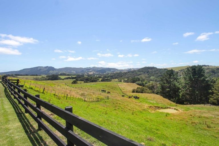 Photo of property in 608a West Coast Road, Makarau, Warkworth, 0981