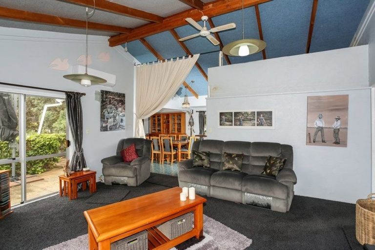 Photo of property in 17 Westside Road, Port Waikato, Tuakau, 2695