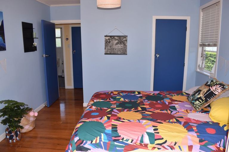 Photo of property in 44 Sarah Street, Waikawa Beach, Levin, 5573