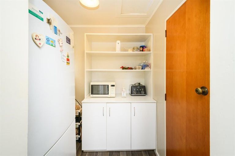 Photo of property in 2 Walton Street, Bulls, 4818