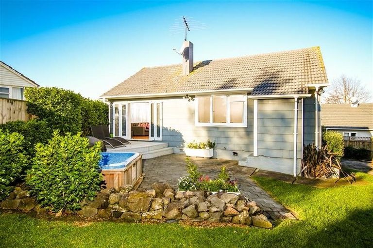 Photo of property in 10 Hurstwood Place, Glen Innes, Auckland, 1072