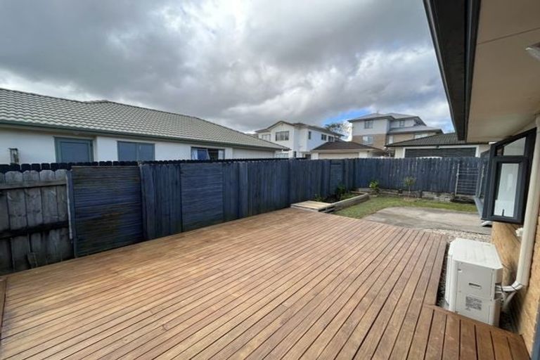 Photo of property in 24 Genesis Place, Flat Bush, Auckland, 2019