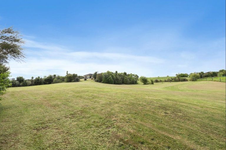 Photo of property in 82 Daniel Parade, Mangawhai, Wellsford, 0975