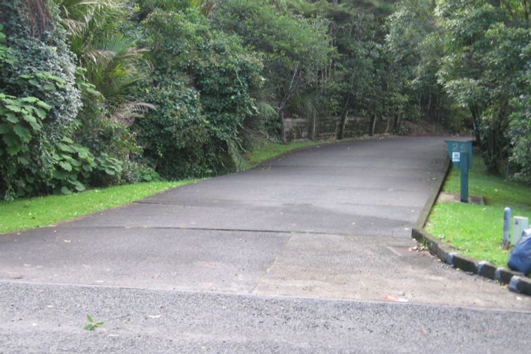 Photo of property in 24d Sylvan Valley Avenue, Titirangi, Auckland, 0604