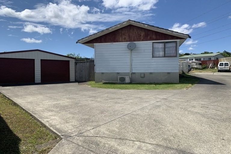 Photo of property in 18 Sidey Avenue, Clover Park, Auckland, 2019