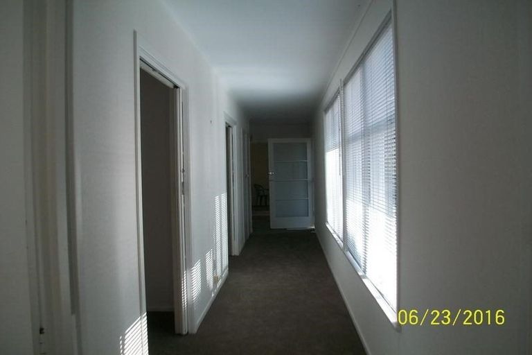 Photo of property in 53 Jaemont Avenue, Te Atatu South, Auckland, 0610