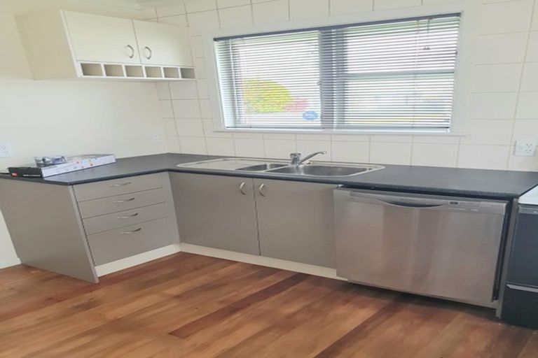 Photo of property in 1/8c Exchange Street, Ebdentown, Upper Hutt, 5018