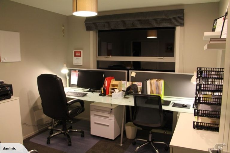 Photo of property in 12 The Rocks, Flagstaff, Hamilton, 3210