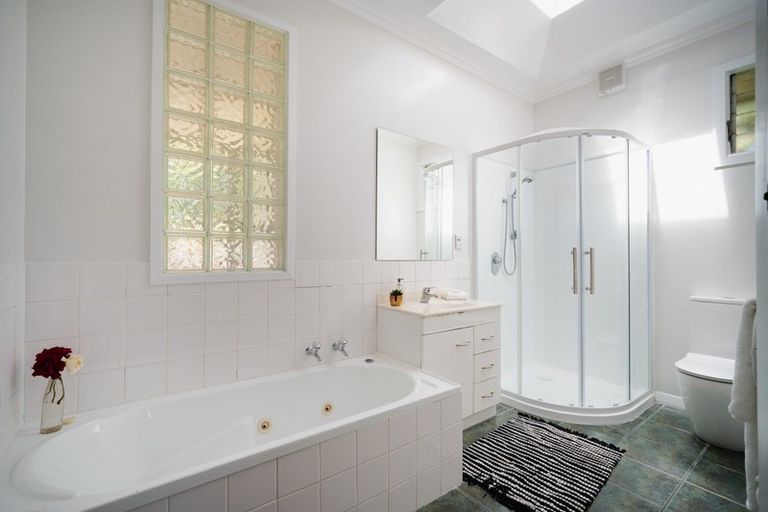 Photo of property in 3 Highcliff Road, Andersons Bay, Dunedin, 9013