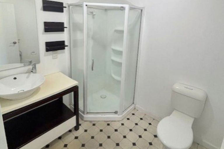 Photo of property in 10/66 Marina Drive, Frankton, Queenstown, 9300