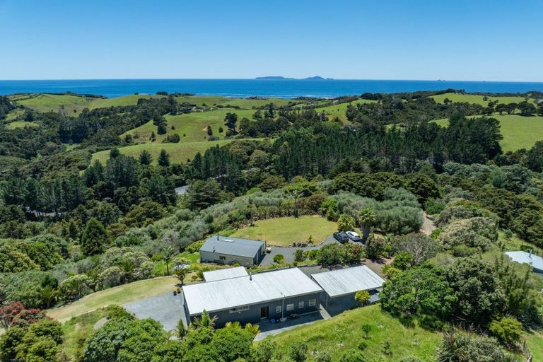Photo of property in 23 Saqa Way, Matapouri, Whangarei, 0173