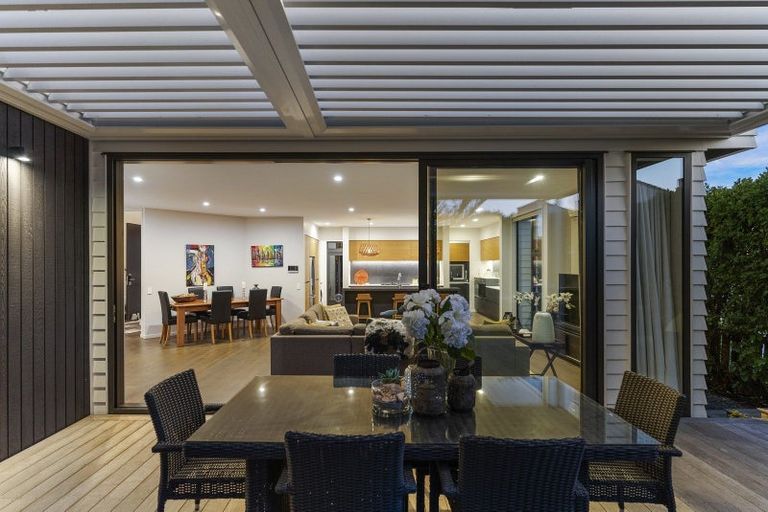 Photo of property in 1a Maleme Avenue, Belmont, Auckland, 0622