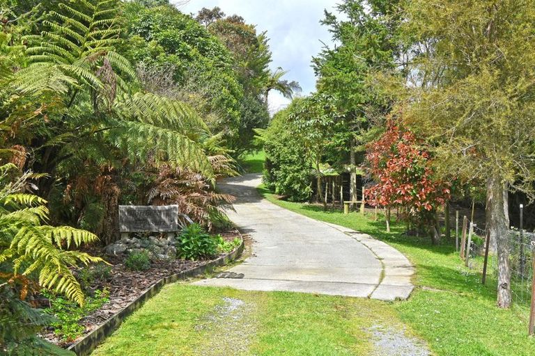 Photo of property in 1522d Akatarawa Road, Akatarawa Valley, Upper Hutt, 5372