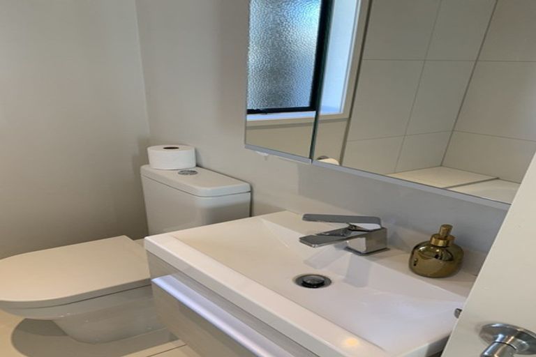 Photo of property in 143a Oceanview Road, Mount Maunganui, 3116