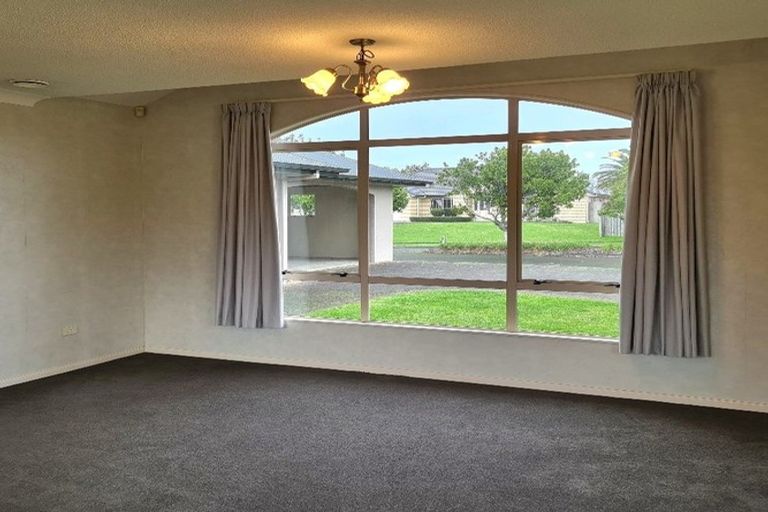 Photo of property in 3 Chesterfield Place, Rototuna, Hamilton, 3210