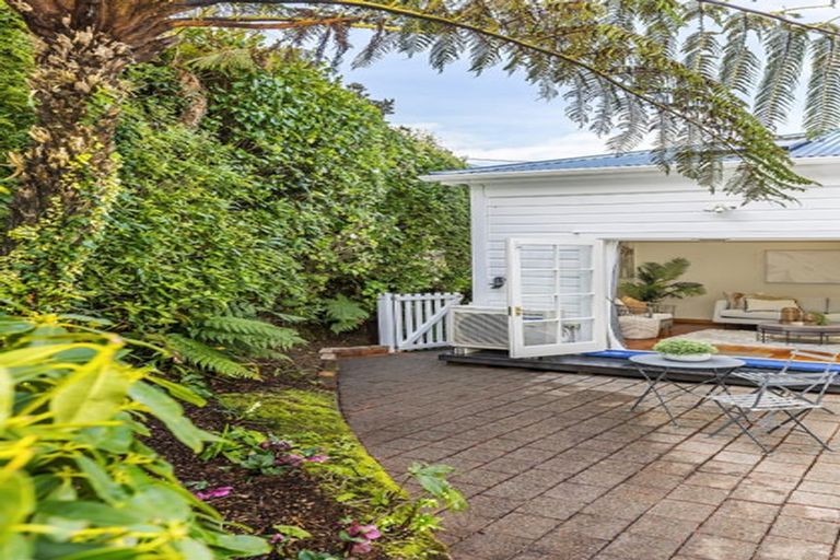 Photo of property in 29 Charlotte Avenue, Brooklyn, Wellington, 6021