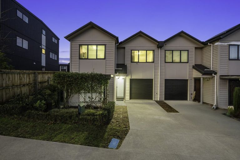 Photo of property in 89 Cambridge Terrace, Papatoetoe, Auckland, 2025