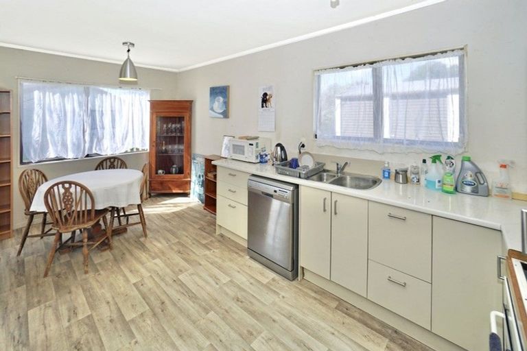 Photo of property in 7 Lowry Road, Te Puke, 3183
