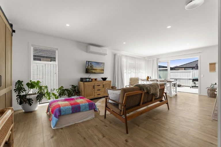 Photo of property in 4 Lorata Close, Papamoa Beach, Papamoa, 3118