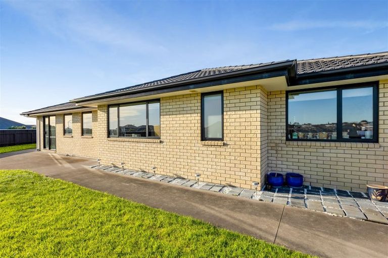 Photo of property in 3 Jules Crescent, Bell Block, New Plymouth, 4312