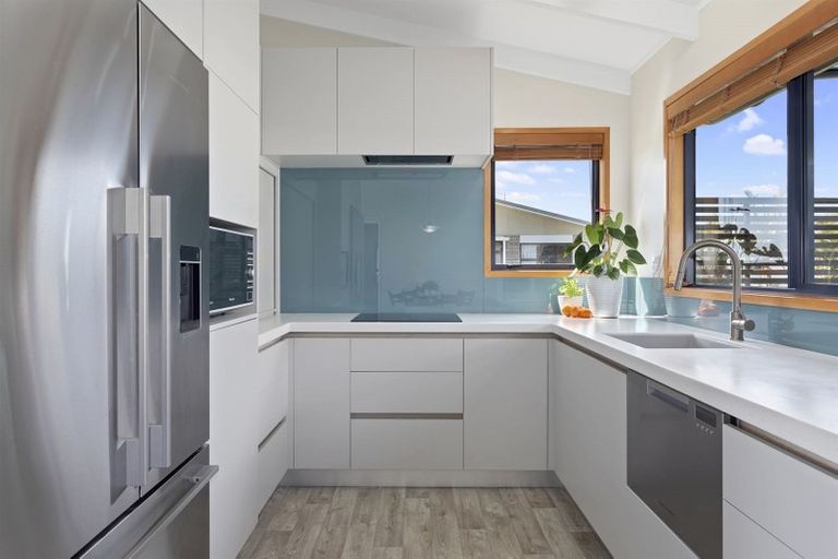 Photo of property in 24 Ocean Road, Ohope, 3121