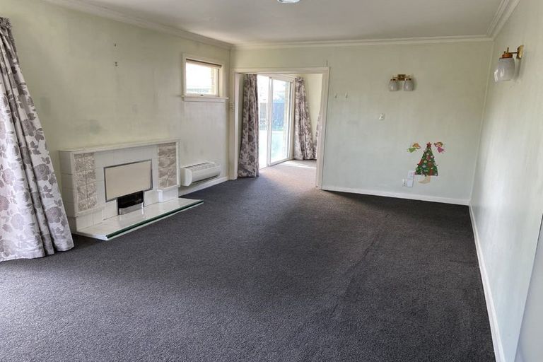 Photo of property in 6 Rosedale Place, Avonhead, Christchurch, 8042
