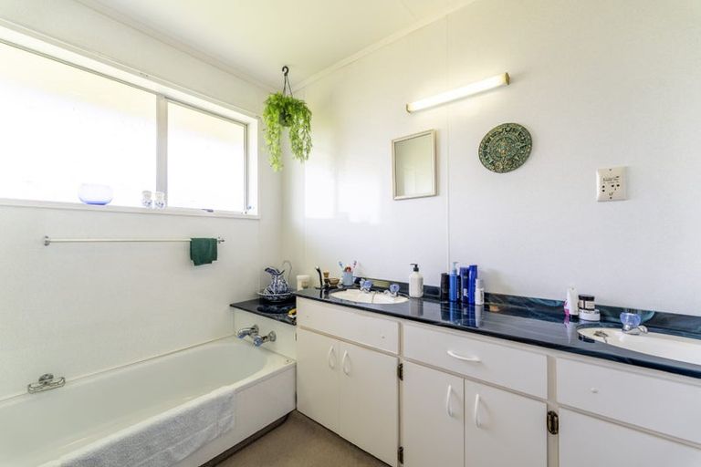 Photo of property in 3 Churchill Place, Waimate, 7924