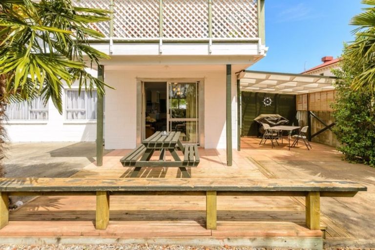 Photo of property in 3c Taranaki Street, Picton, 7220