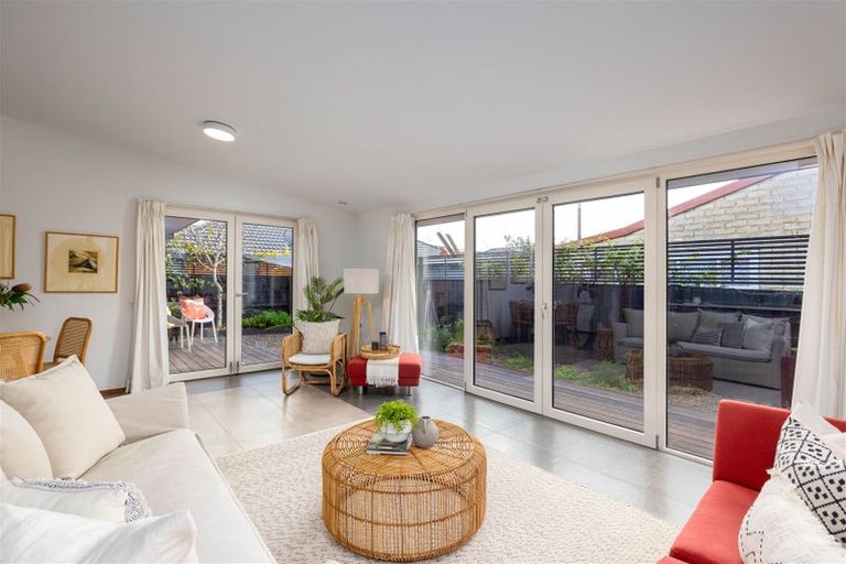 Photo of property in 9 Church Square, Addington, Christchurch, 8024