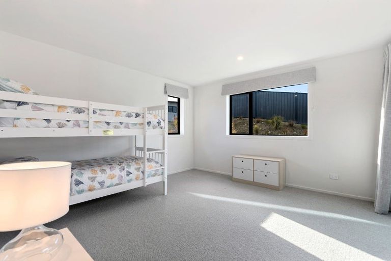 Photo of property in 14 Arion Court, Mount Pisa, Cromwell, 9383