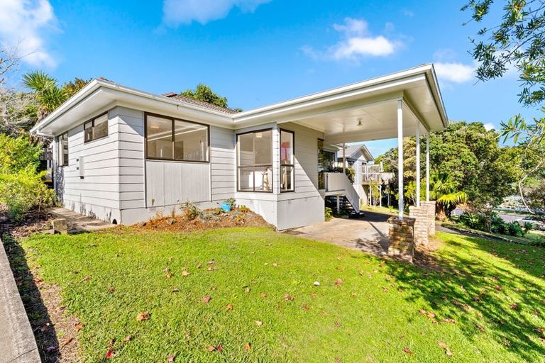Photo of property in 56 Pemberton Avenue, Bayview, Auckland, 0629