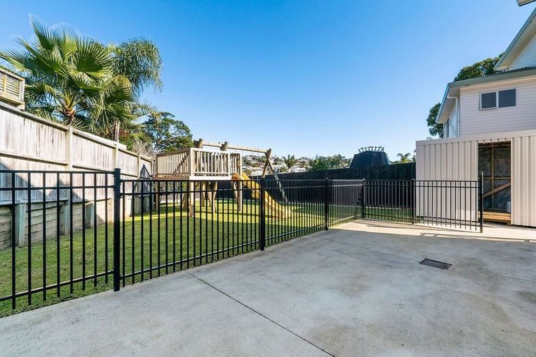 Photo of property in 265a Vipond Road, Stanmore Bay, Whangaparaoa, 0932