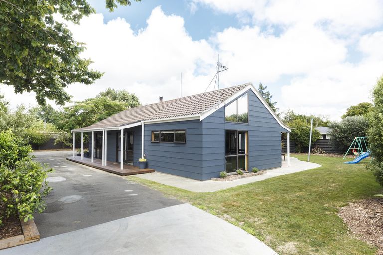 Photo of property in 77 Worcester Street, Ashhurst, 4810