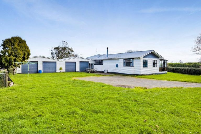 Photo of property in 180 Katene Road, Normanby, Hawera, 4675