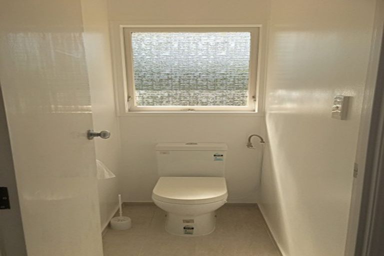 Photo of property in 2/349 Pakuranga Road, Pakuranga Heights, Auckland, 2010