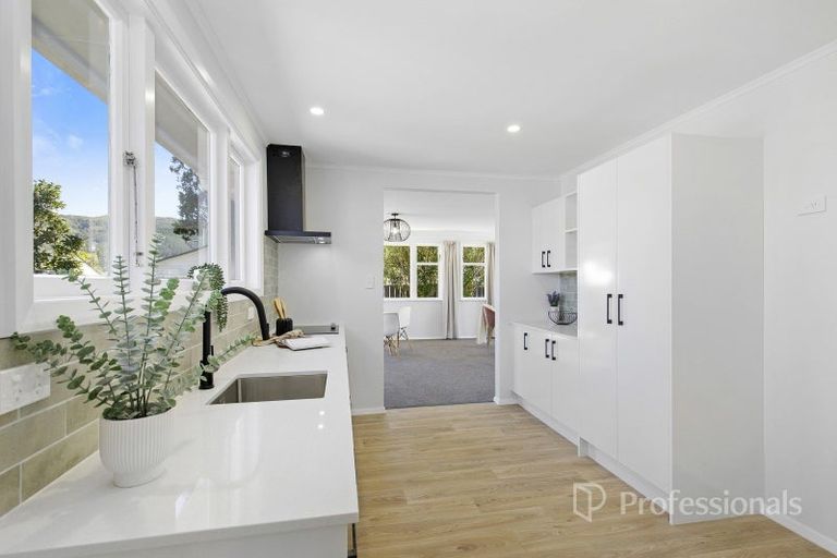 Photo of property in 4 Hood Avenue, Heretaunga, Upper Hutt, 5018