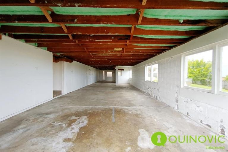 Photo of property in 520 Glenfield Road, Glenfield, Auckland, 0629