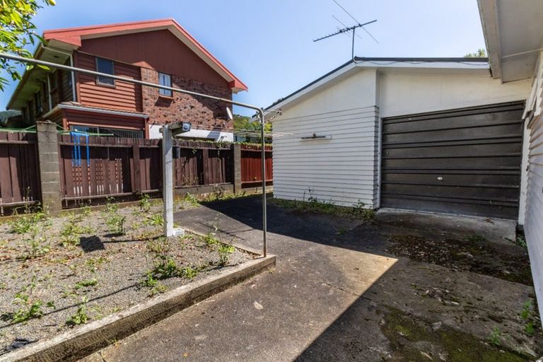 Photo of property in 112 Oriel Avenue, Tawa, Wellington, 5028