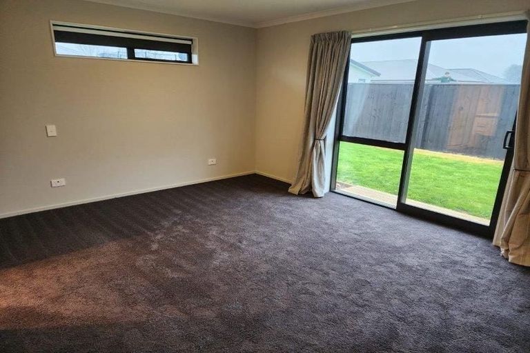 Photo of property in 2 Tara Crescent, Woodend, 7610