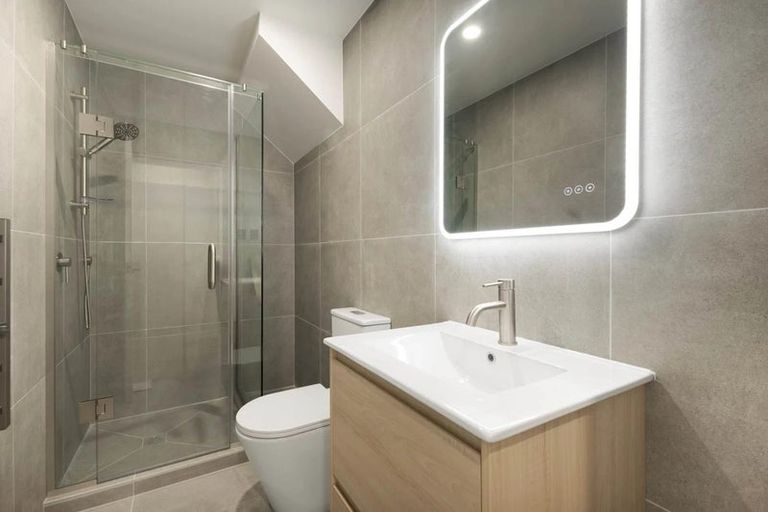 Photo of property in 4/399 Massey Road, Mangere East, Auckland, 2024