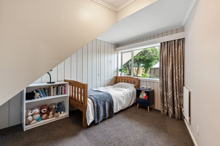 Photo of property in 51 Winston Street, Crofton Downs, Wellington, 6035
