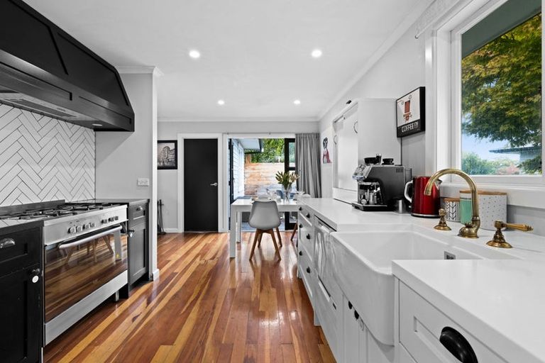 Photo of property in 9 Elliott Crescent, Havelock North, 4130