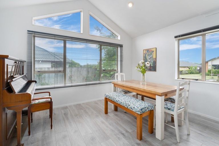 Photo of property in 24 Harry Shaw Way, Raumati South, Paraparaumu, 5032