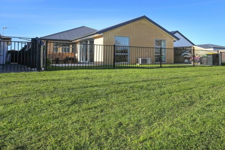 Photo of property in 10 Sharman Place, Wigram, Christchurch, 8042