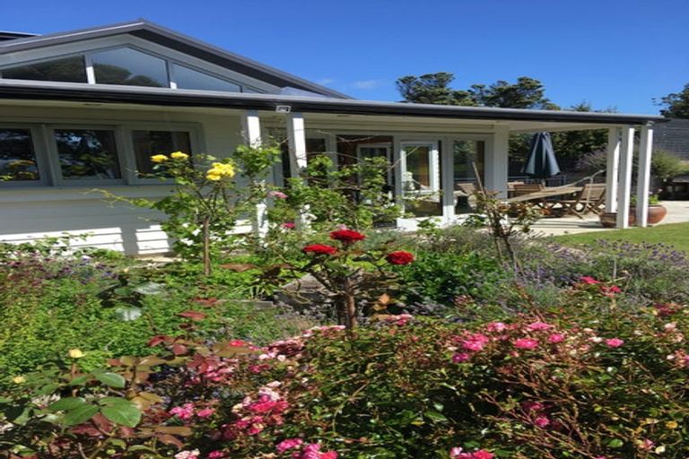 Photo of property in 45 The Crescent, Roseneath, Wellington, 6011