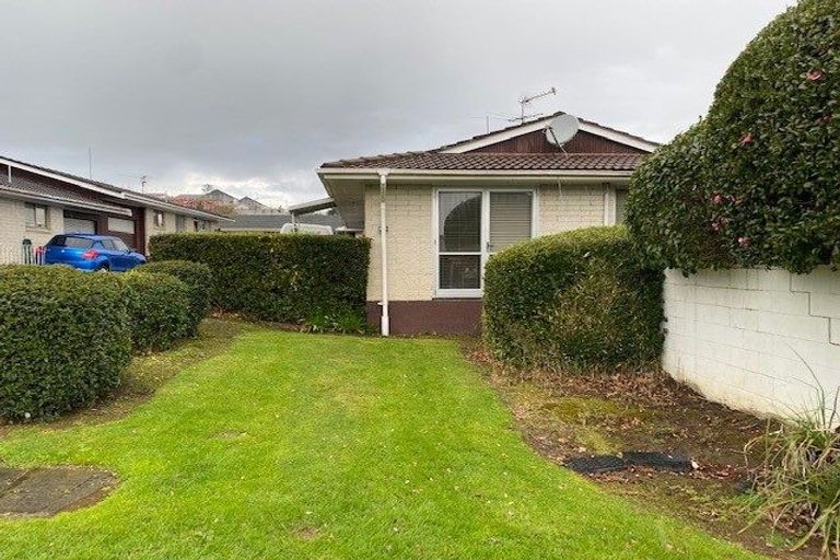 Photo of property in 2/54 Moore Street, Howick, Auckland, 2014